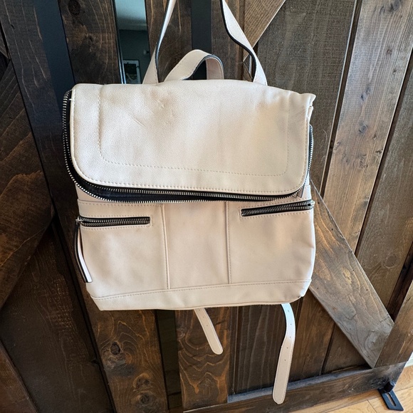 Light pink backpack - Picture 1 of 3